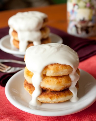  Сырники с сушеной вишней - Шаг 4