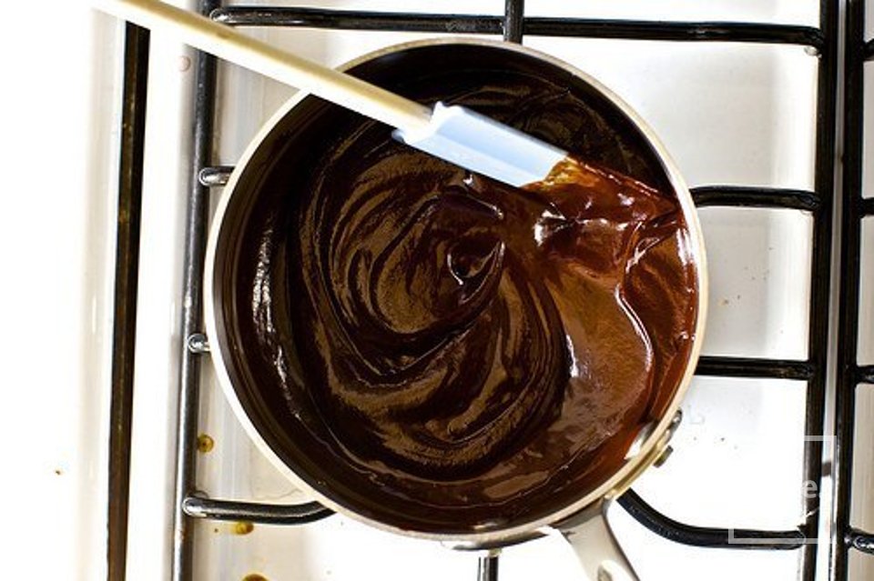 Шоколадный рулет с кремом - Шаг 1