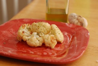 Цветная капуста, запеченная с пармезаном