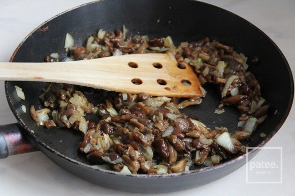 Киш с грибами и помидорами - Шаг 2