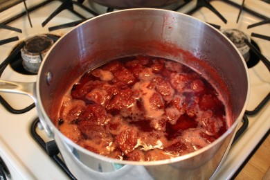 Клубничная сангрия - приготовление