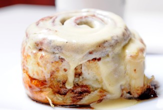 Ароматные булочки с корицей