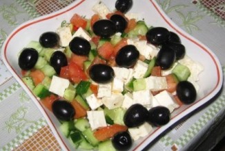 Салат из латука и тунца