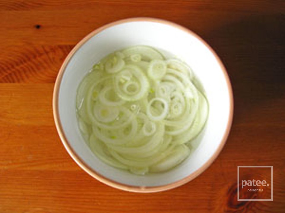 Салат из латука и тунца - Шаг 1