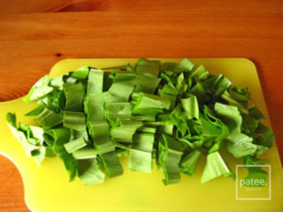 Салат из черемши и редиса - Шаг 1