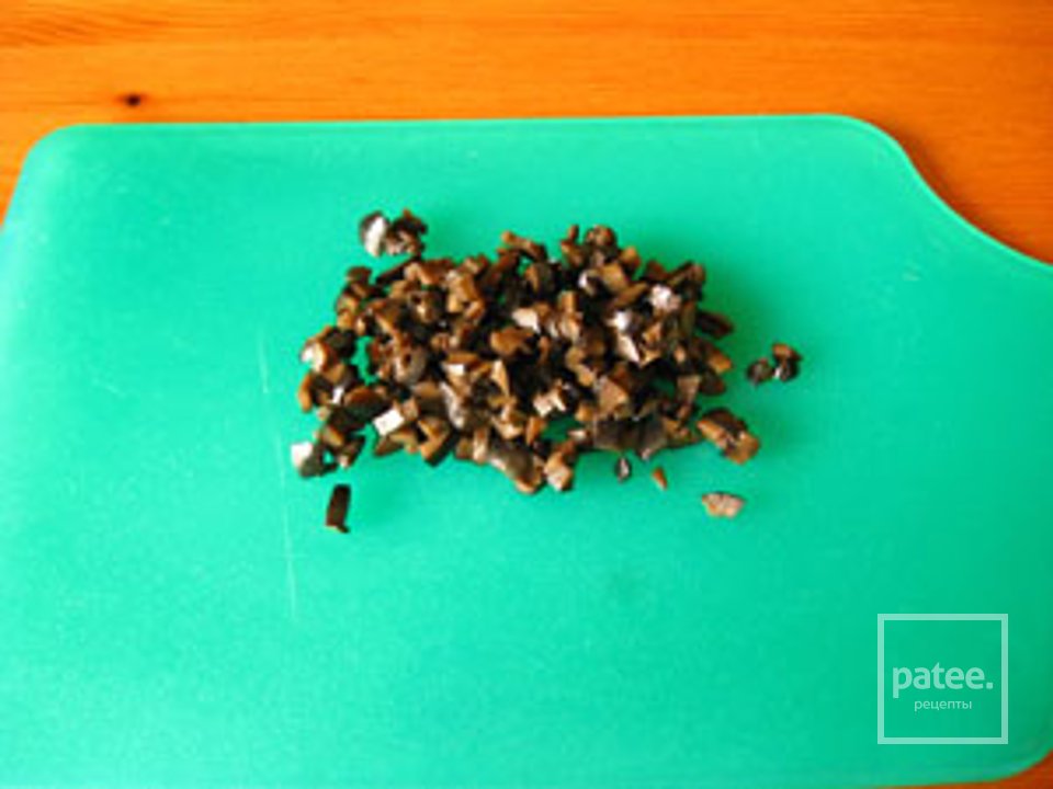 Болгарский перец с сыром, чесноком и оливками - Шаг 1