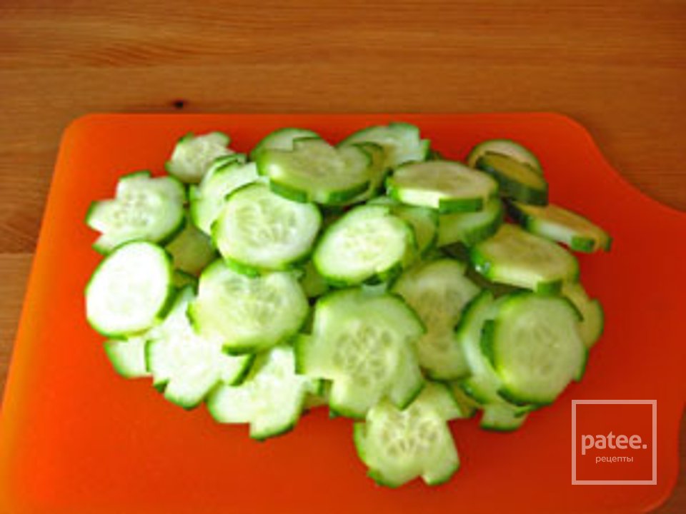 Салат из семги, огурца и болгарского перца - Шаг 7