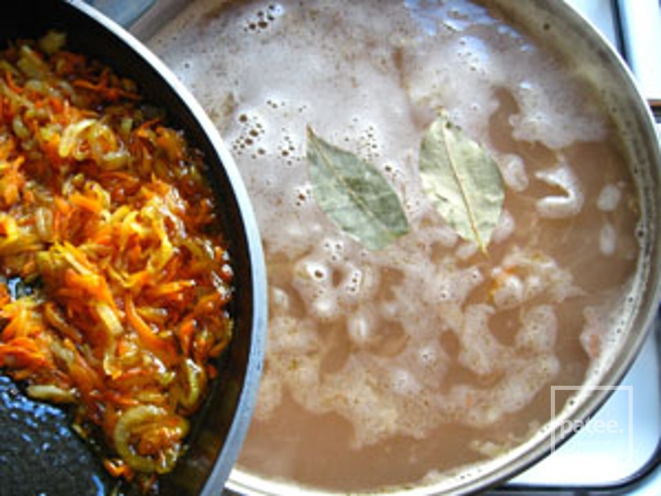 Капустник на копченых ребрышках - Шаг 9