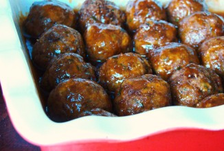 Фрикадельки в кисло-сладком соусе