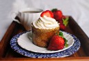 Французские лимонно-клубничные кексы