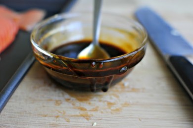 Лосось в глазури с овощами - приготовление