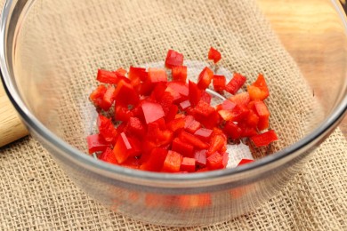 Салат с киноа и сыром - приготовление