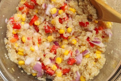 Салат с киноа и сыром - приготовление