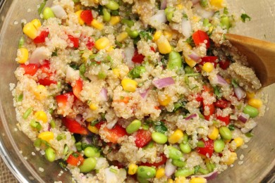 Салат с киноа и сыром - приготовление