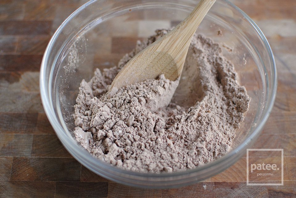 Брауни с ореховым маслом, зефиром и шоколадными чипсами - Шаг 2