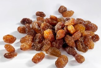 Изюм идеально подкрепляет при занятии спортом