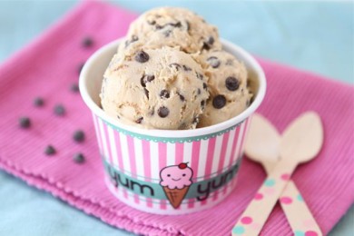 Рецепт Мороженое со вкусом йогурта и печенья с шоколадом