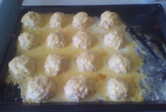Куриные шарики в сливочном соусе