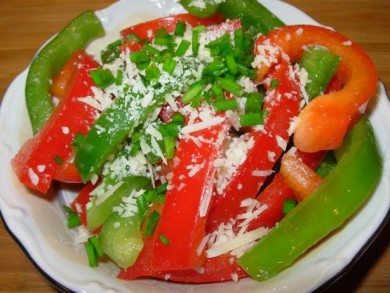 Рецепт Салат с красным и зеленым перцем