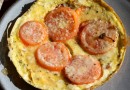 Омлет с картофелем и помидорами
