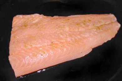 Лосось с ананасовой сальсой - приготовление