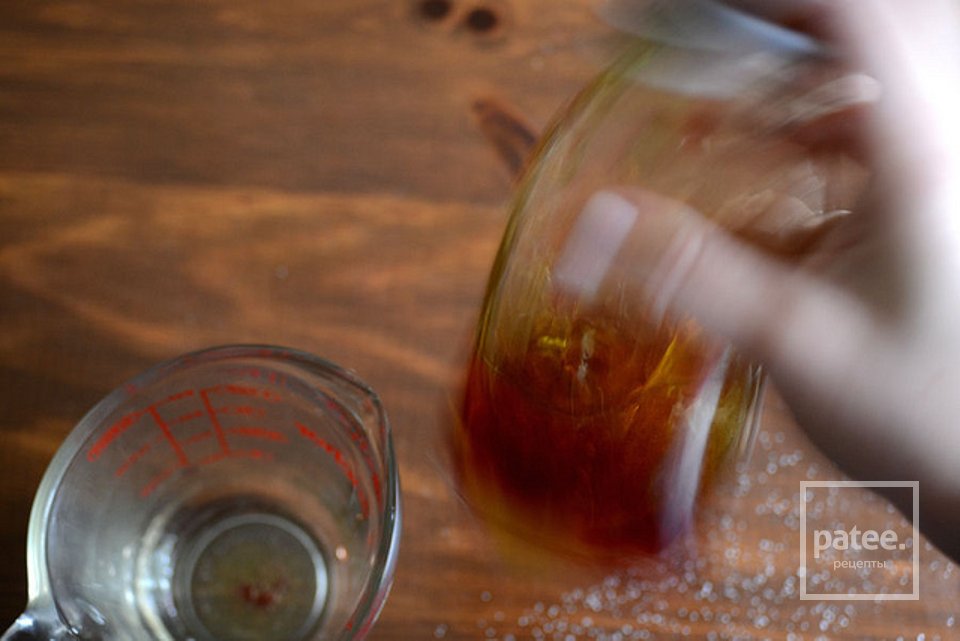 Салат с грецкими орехами, грушей и сыром горгондзола - Шаг 6