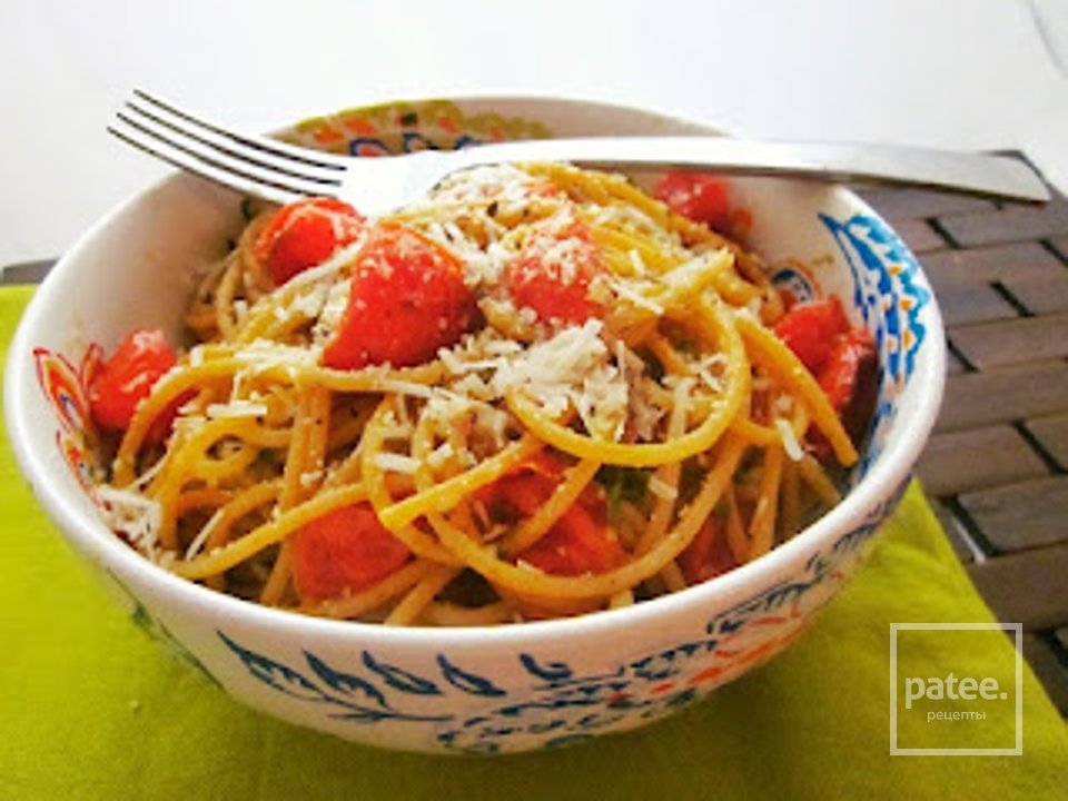 Паста с жареными томатами и соусом песто - Шаг 2