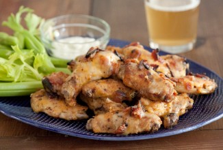 Крылышки Баффоло в беконе с сыром