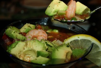 Мексиканский коктейль из креветок