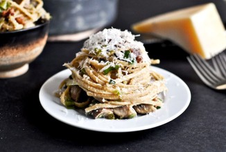 Паста "Карбонара" с грибами