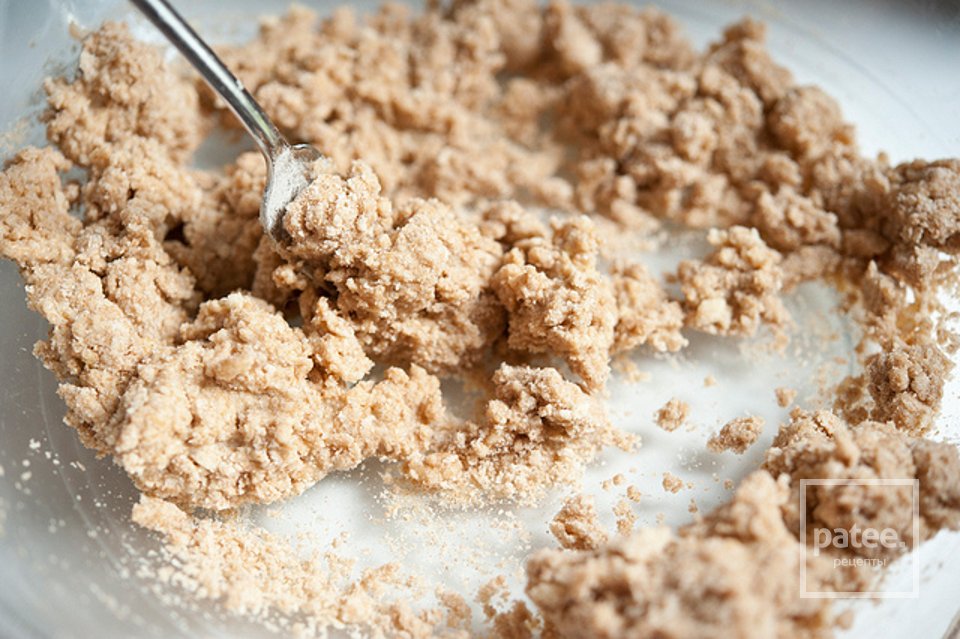 Сладкая лепешка с черникой и сыром бри - Шаг 7