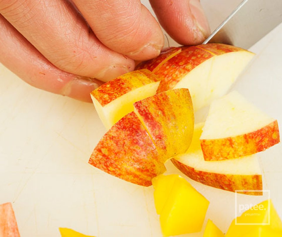 Горячий рисовый салат с фруктами - Шаг 1