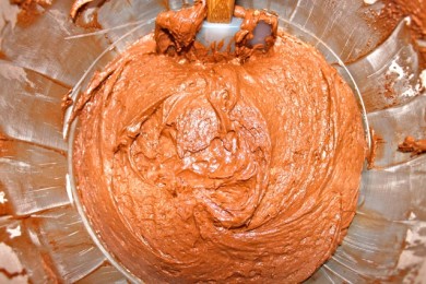 Шоколадные кексы с арахисовой глазурью - приготовление