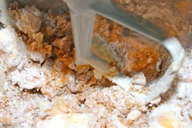 Шоколадные кексы с арахисовой глазурью - приготовление