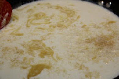 Макаронная запеканка с соусом песто и курицей - приготовление