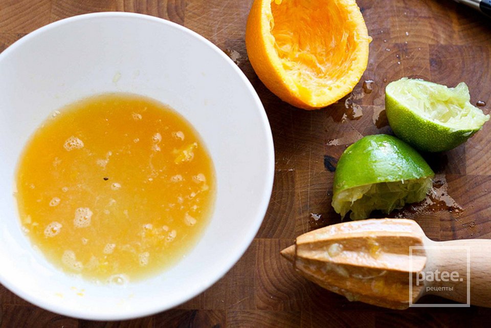 Салат с дыней и арбузом с имбирно-мятной заправкой - Шаг 1