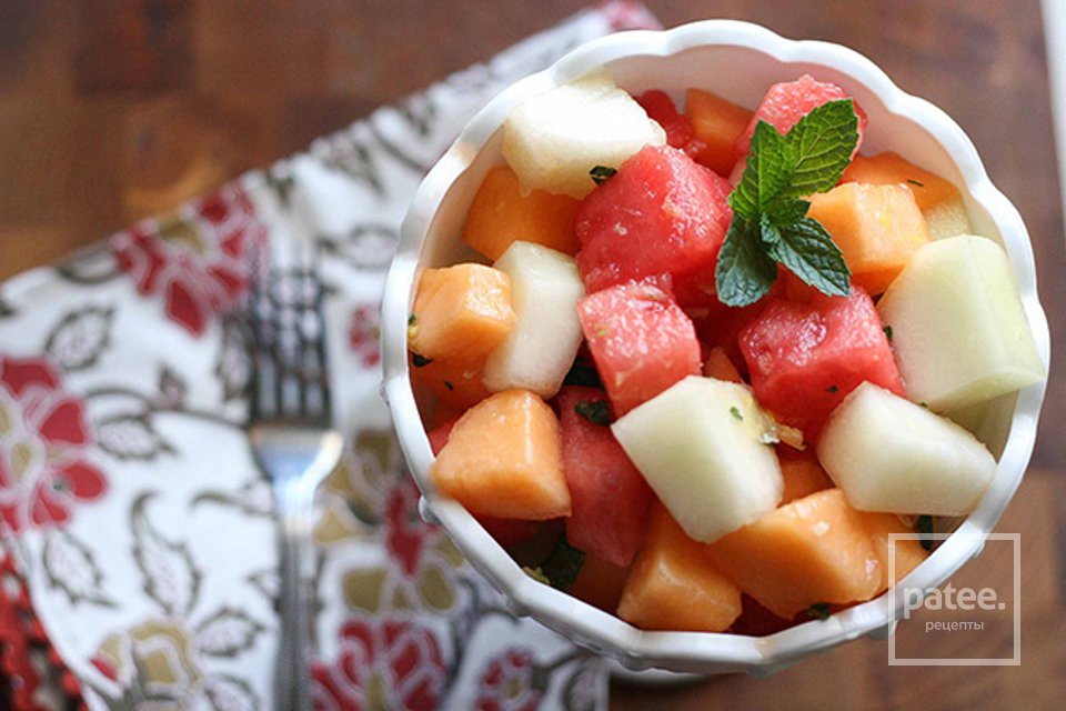 Салат с дыней и арбузом с имбирно-мятной заправкой - Шаг 12