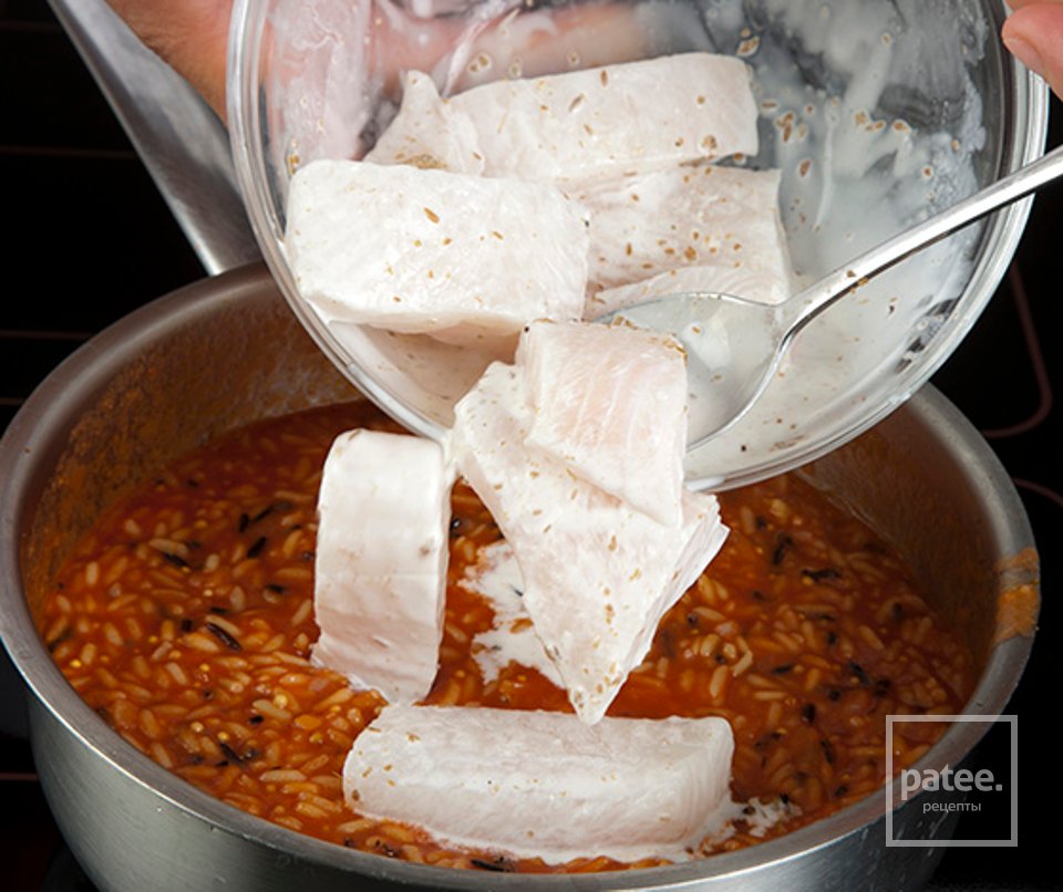 Палтус с рисом-карри под томатным соусом - Шаг 5