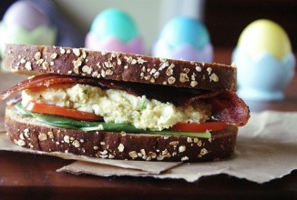 Сэндвич с яичным салатом