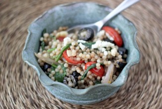 Израильский салат с кускусом