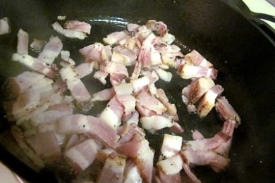 Гарнир из хлеба на закваске и грибов - приготовление