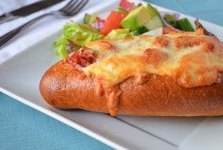 Хот-дог с фрикадельками