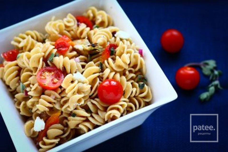 Весенний греческий салат с пастой - Шаг 7