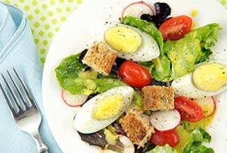 Салат с апельсиновым соком на завтрак