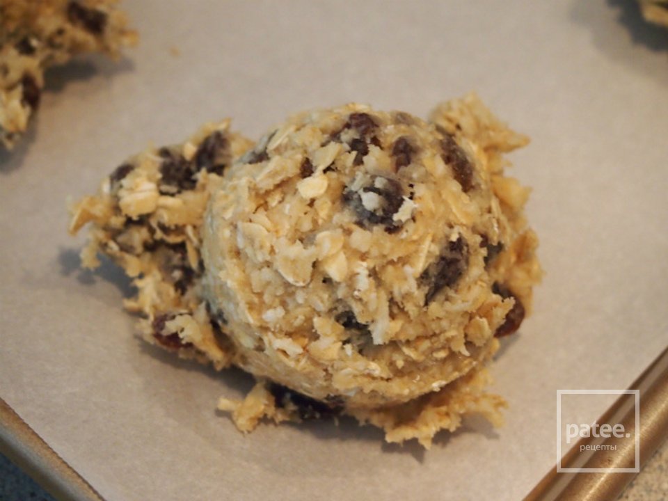 Овсяное печенье с изюмом и кокосовой стружкой - Шаг 6