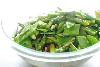 Лапша с овощами и морскими гребешками - приготовление