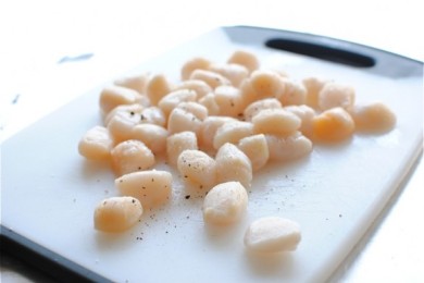 Лапша с овощами и морскими гребешками - приготовление