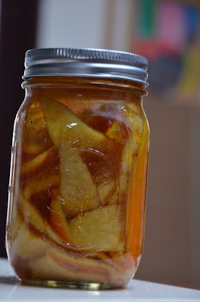 Горячие булочки с марципаном и апельсиновыми цукатами - Шаг 4