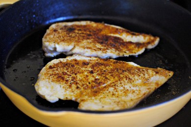 Паста с куриными грудками в каджунском соусе - приготовление