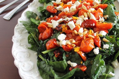 Печеные помидоры со шпинатом - приготовление